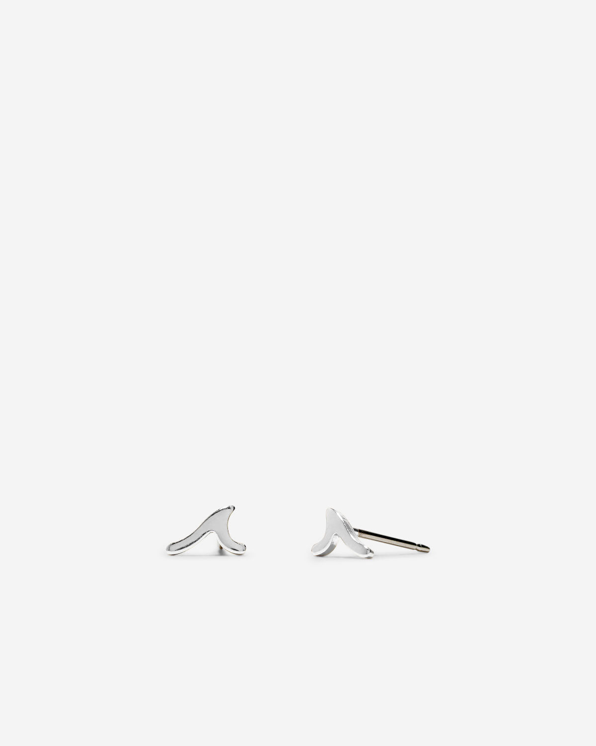 Bryan Anthonys Go With The Waves Silver Stud Earrings Macro