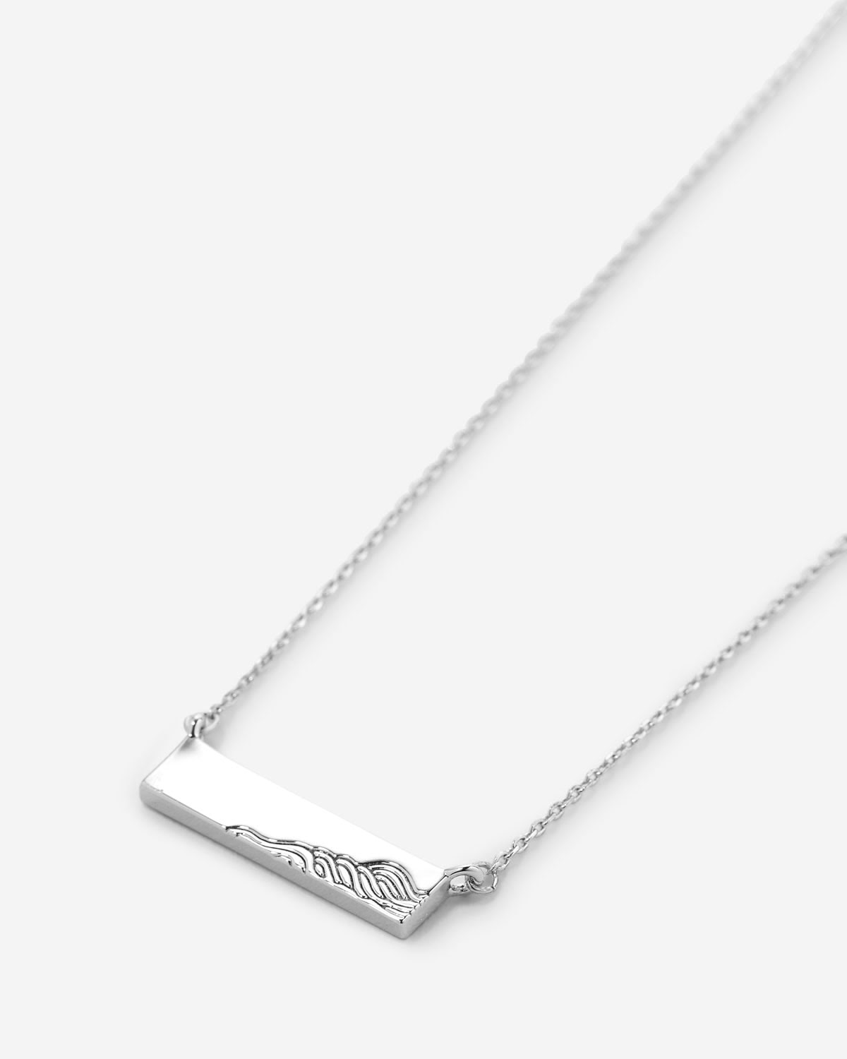 Bryan Anthonys A Love That Runs Deep Silver Necklace Macro