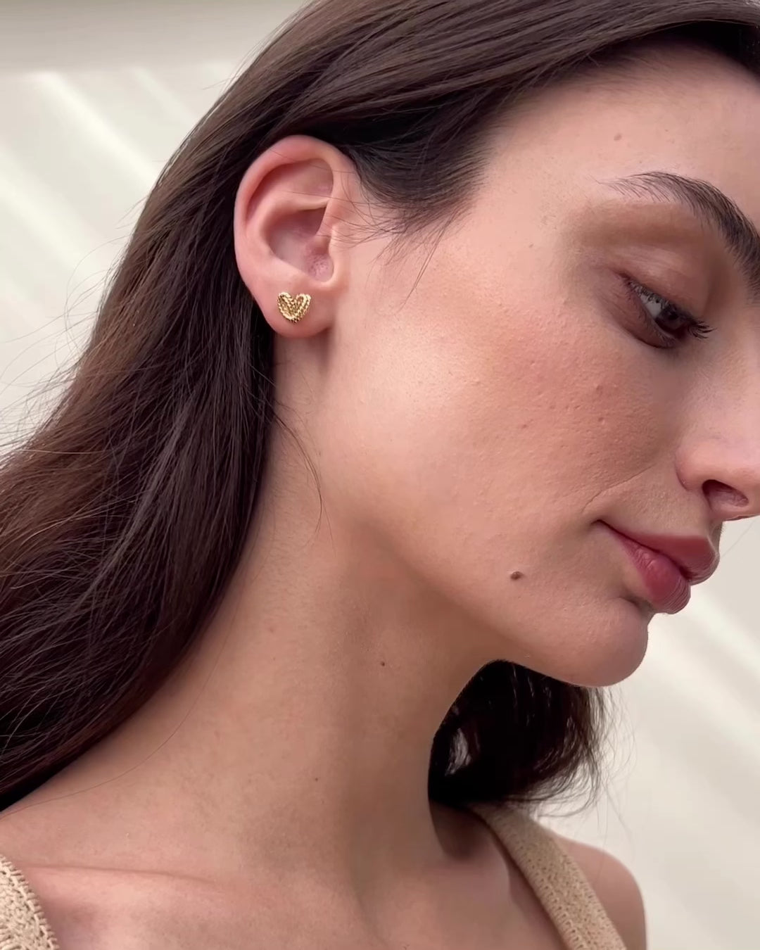 Bryan Anthonys all in stud earrings model video