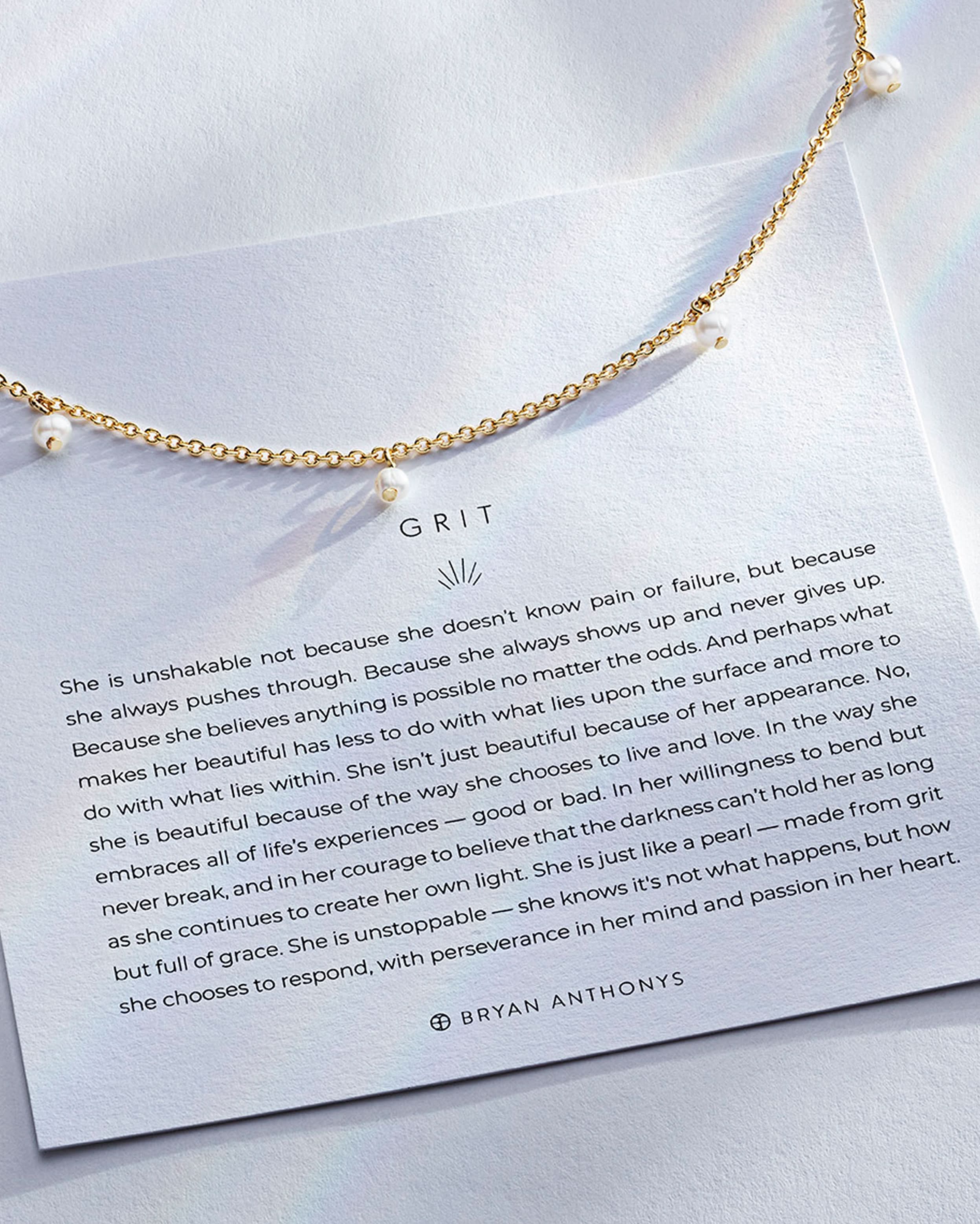 Close-up of Grit Choker in 14k gold